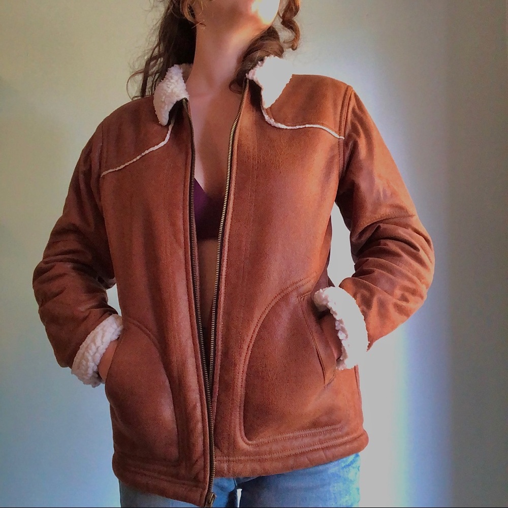 Vintage fleece lined aviator style jacket comfortable fit suede stylish retro